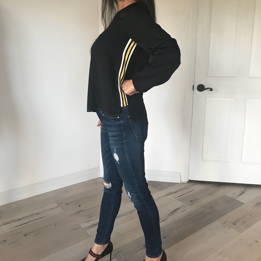 Black blouse with stripe side - Picture 2 of 4
